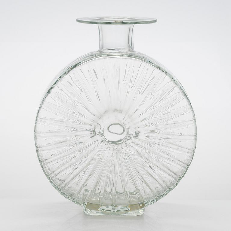 Helena Tynell, a 'Sun Bottle' for Riihimäen Lasi Oy. In production 1964-1974.