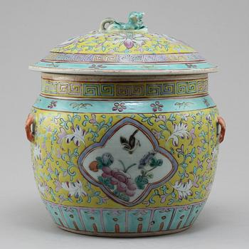 LOCKURNA, porslin, Kina, 1900-tal.