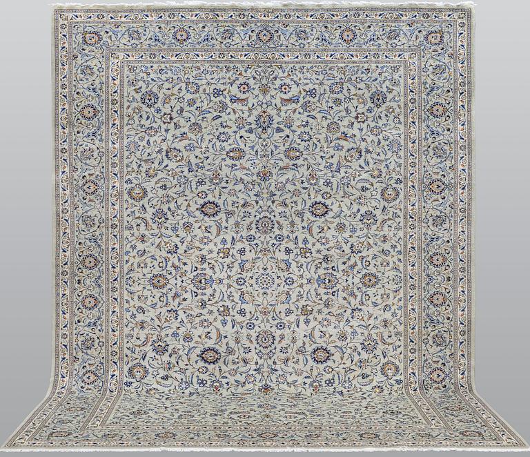 Matta, Keshan, ca 420 x 316 cm.