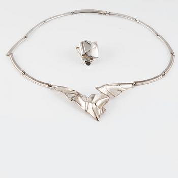 COLLIER SAMT RING, silver, Björn Weckström, Lapponia. Vikt 42,5 gram.
