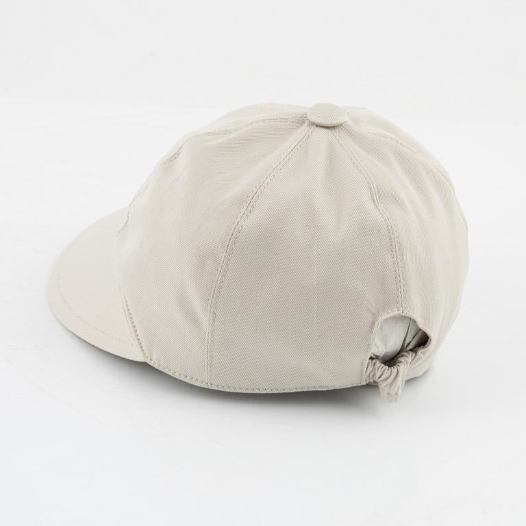 Prada, cap, size S.