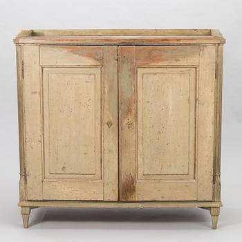 CUPBOARD, first half of the 19th century.