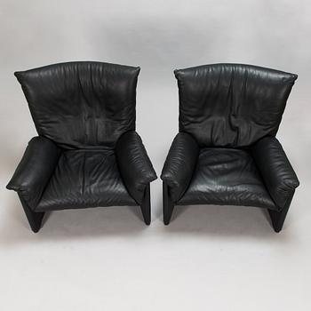 Vico Magistretti, a pair of 'Palmaria' armchairs for Cassina.