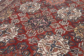 A semi-antique Shalamzār, Chahar Mahal & Bakhtiari area, northwestern Persia (Iran), c. 500 x 379 cm.
