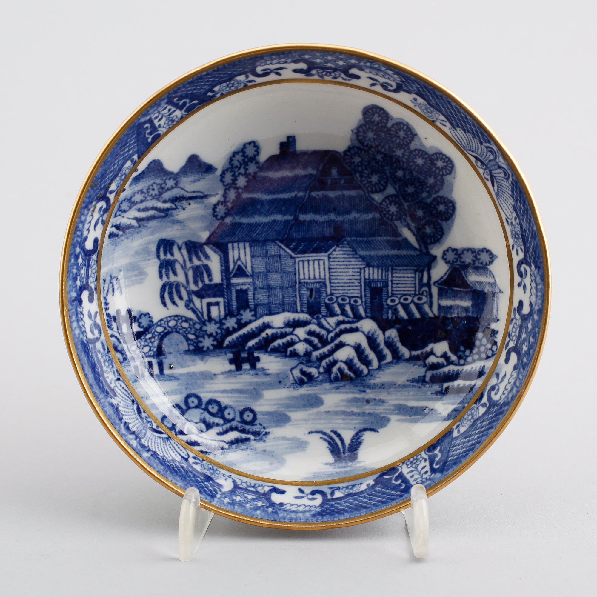 KOPPAR MED FAT, 4 st, porslin, Kina, 1700-/1800-tal.