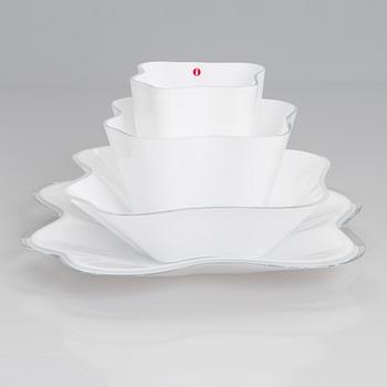 Alvar Aalto, lasiveistos,  "Aallon kukka", neliosainen, signeerattu Alvar Aalto Iittala 2001.