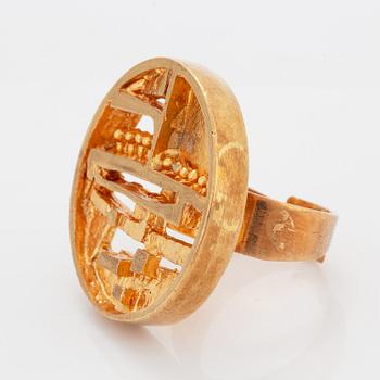 Jorma Laine ring förgylld brons.