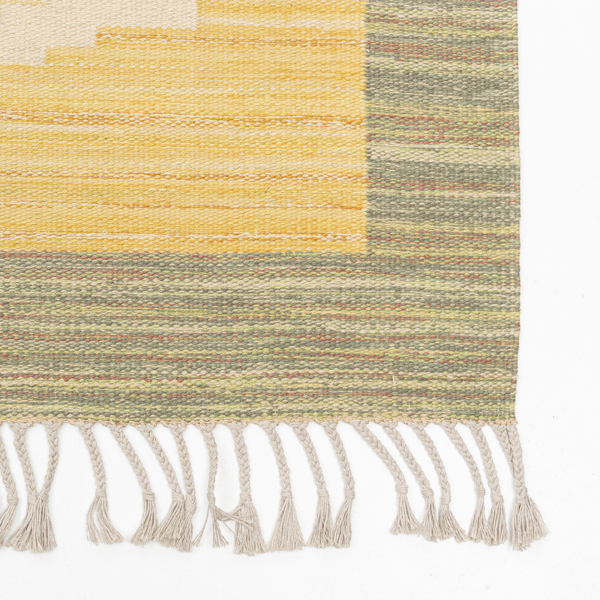 A carpet, flat weave, ca 380 x 247 cm.