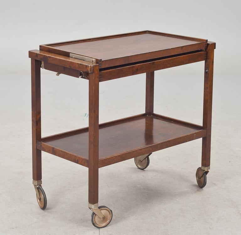 SERVERINGSVAGN, 1900-talets första hälft.