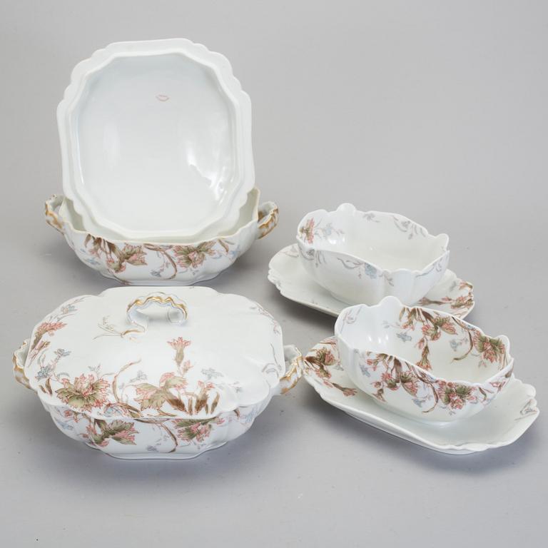 MATSERVIS, ca 80 delar, Limoges, Frankrike, 1900-tal.