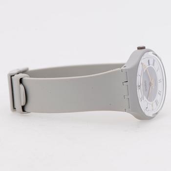 ARMBANDSUR 4 ST, SWATCH, två herr och två damur 1980-tal.