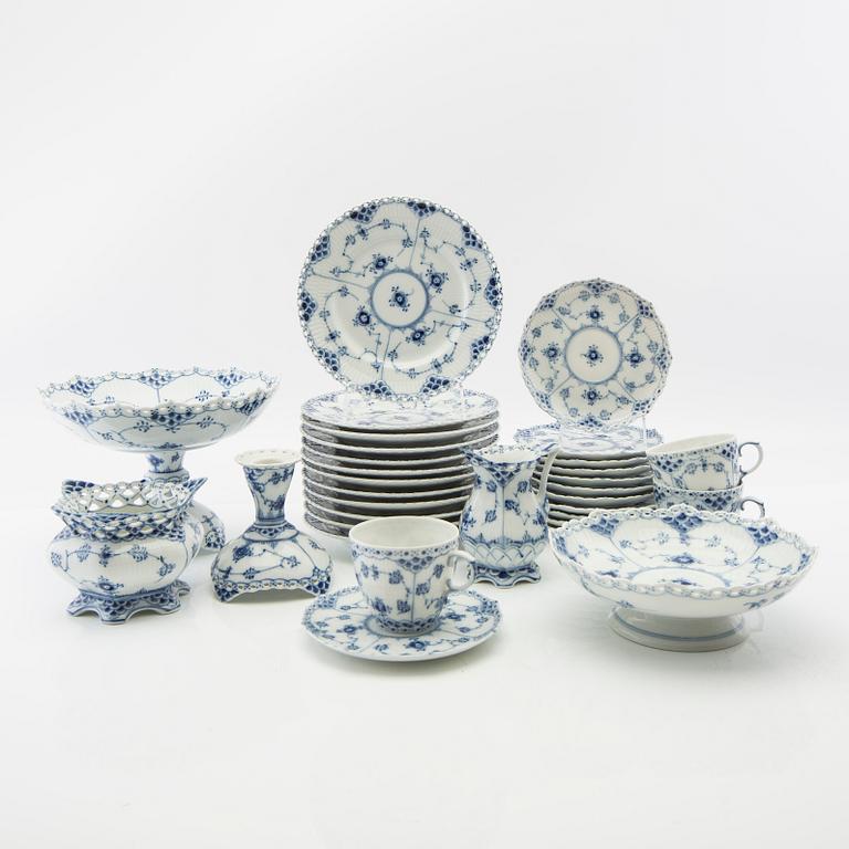 Service 29 pcs, Musselmalet full and half lace Royal Copenhagen porcelain, second half of the 20th century.