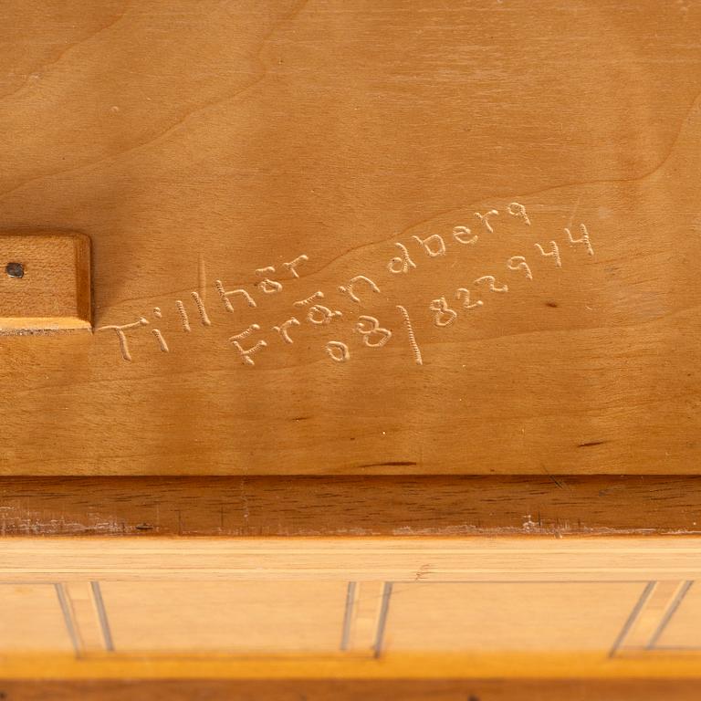 Cabinet/ linen cabinet, first half of the 20th century.