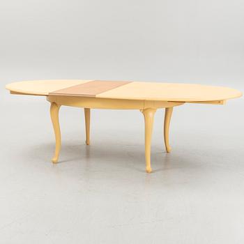 A 13-piece Rococo style dining room furniture suite, 20th Century.