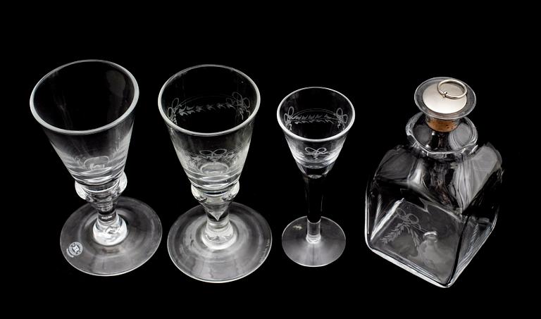 SERVISGLAS, 13 del, glas, "Antik", Reijmyre.
