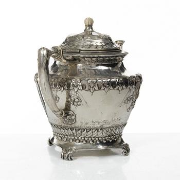 Jugend/Art Nouveau, CG Hallberg, tekanna, silver, jugend, Stockholm 1902.