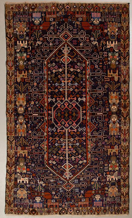 MATTA, troligen Shiraz, Iran. Ca 210x120 cm.