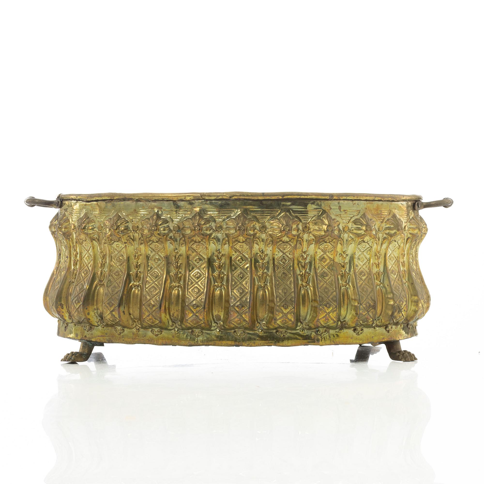 Jardinière, 19th century.