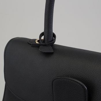 A Delvaux "Brillant" ladies handbag in black colored leather.