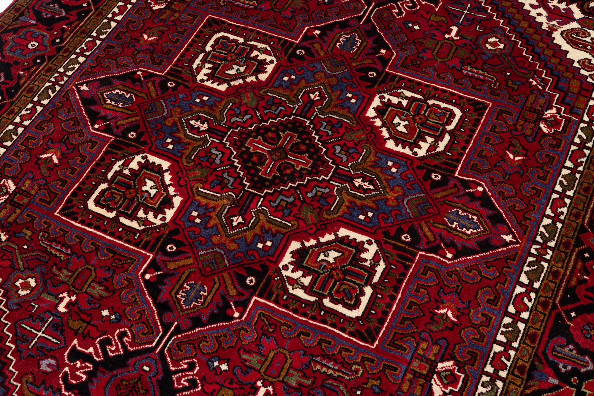 A carpet, Heriz/Gorovan, ca 287 x 205 cm.