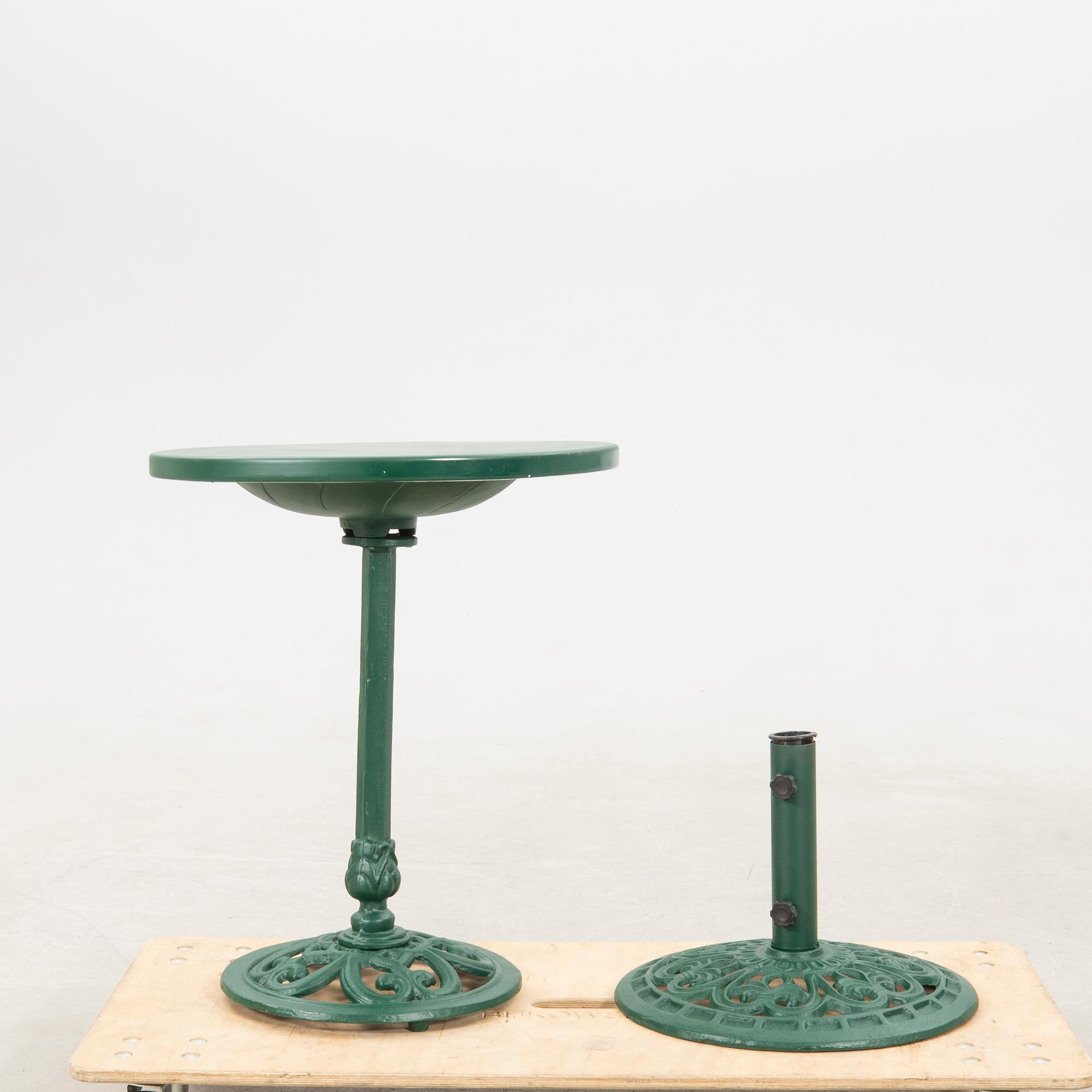 Bird bath and parasol base, second half of the 20th century, cast iron.