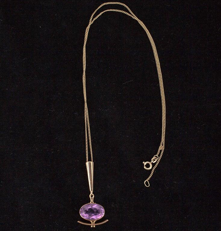 KED, guld 14K samt, Kupittaan Kulta, Åbo. HÄNGE, ametist samt guld 14K, stämplad V.I.