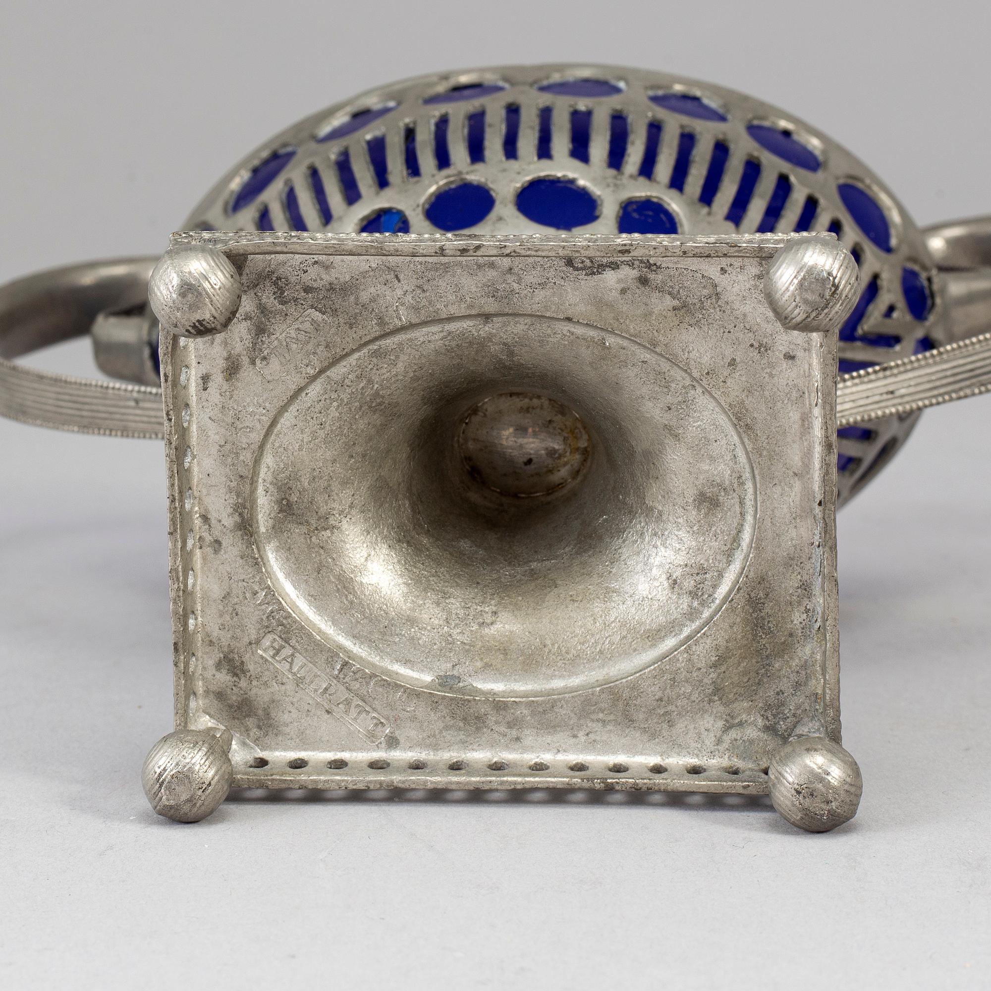 An early 19th Century pewter sugarbowl by Johan Wiklund Norrköping.