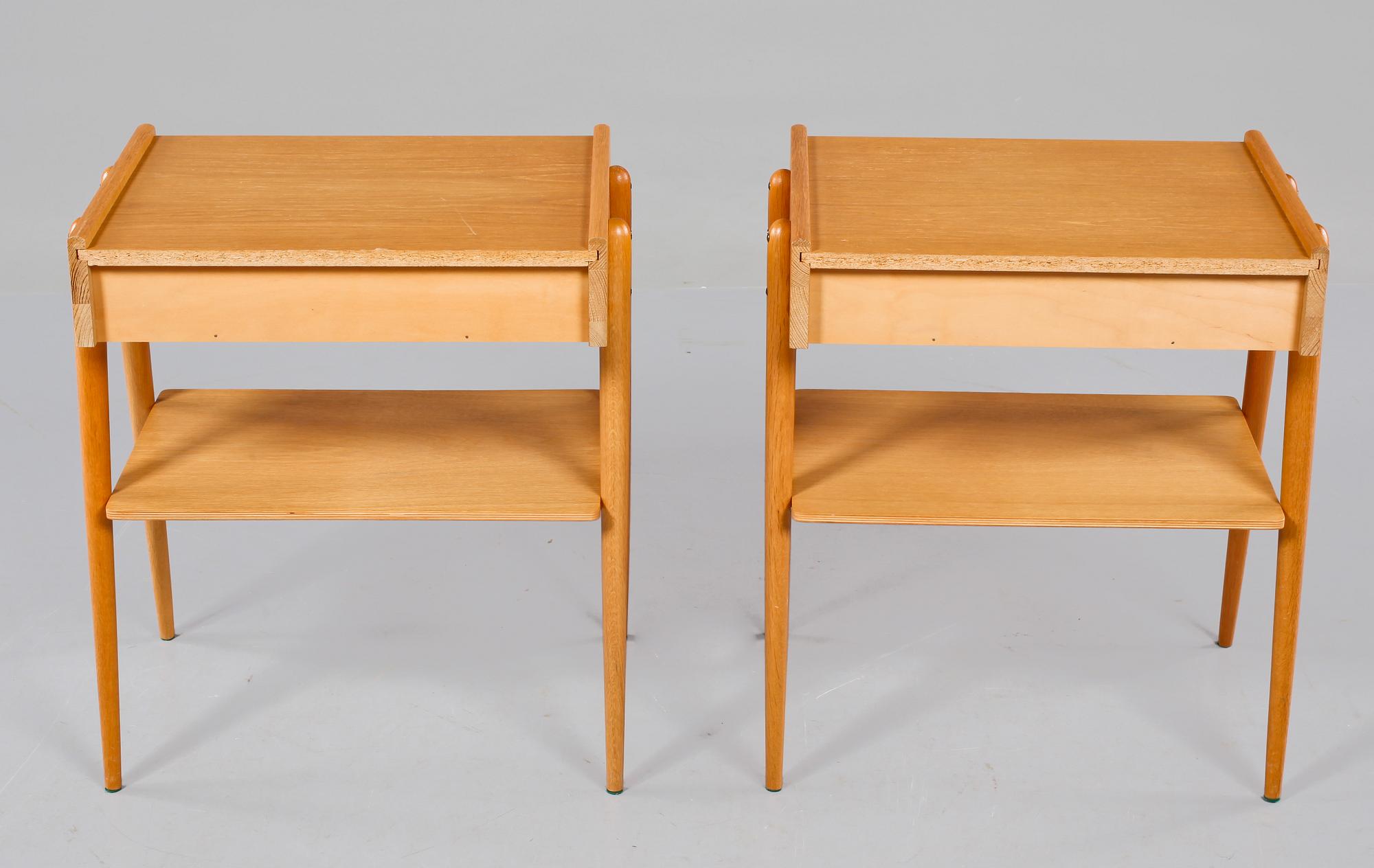 SÄNGBORD, ett par, 1900-talets tredje kvartal.