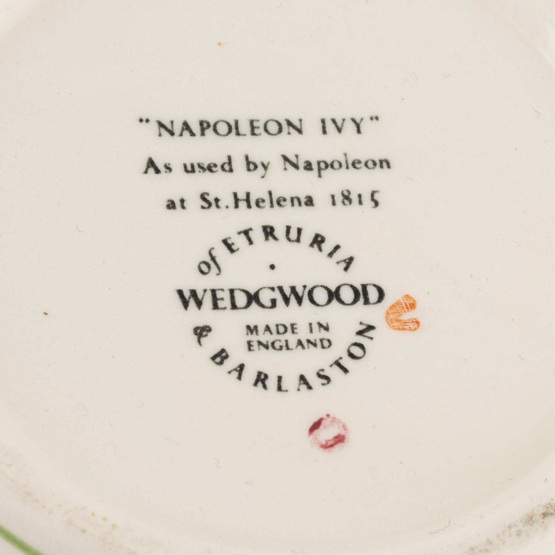 Servisdelar, flintgods, 'Napoleon Ivy', 8 delar, Wedgwood.