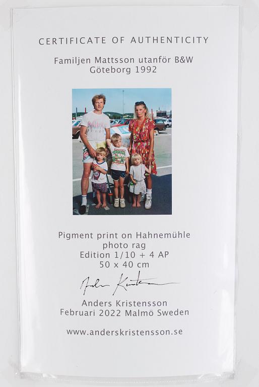 Anders Kristensson, "Familjen Mattsson utanför B&W Göteborg 1992".