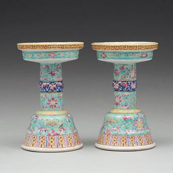 A pair of famille rose altar-pieces, Qing dynasty (1644-1912).