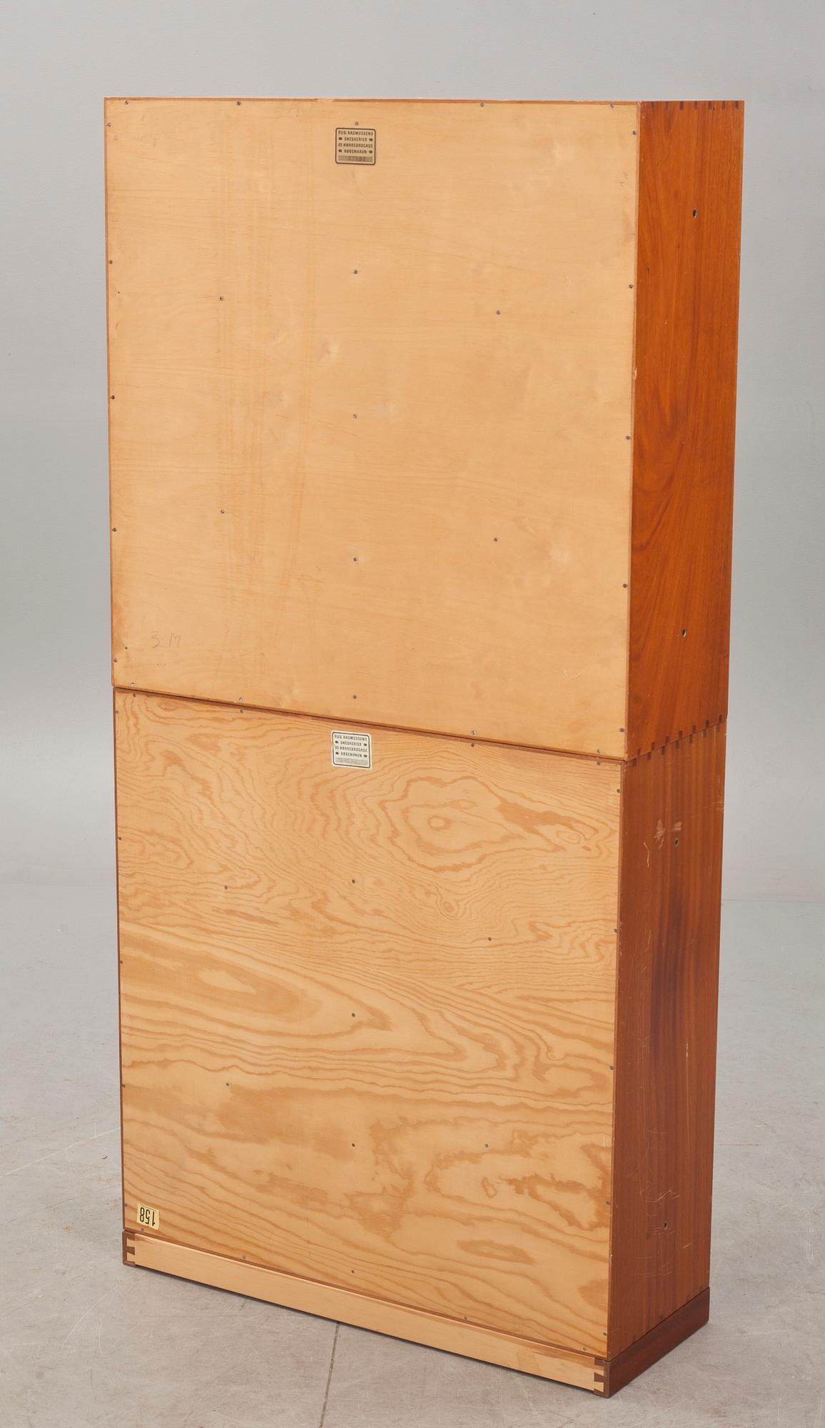 HYLLSEKTIONER, 2 st, Mogens Koch, Rud. Rasmussen, Danmark.