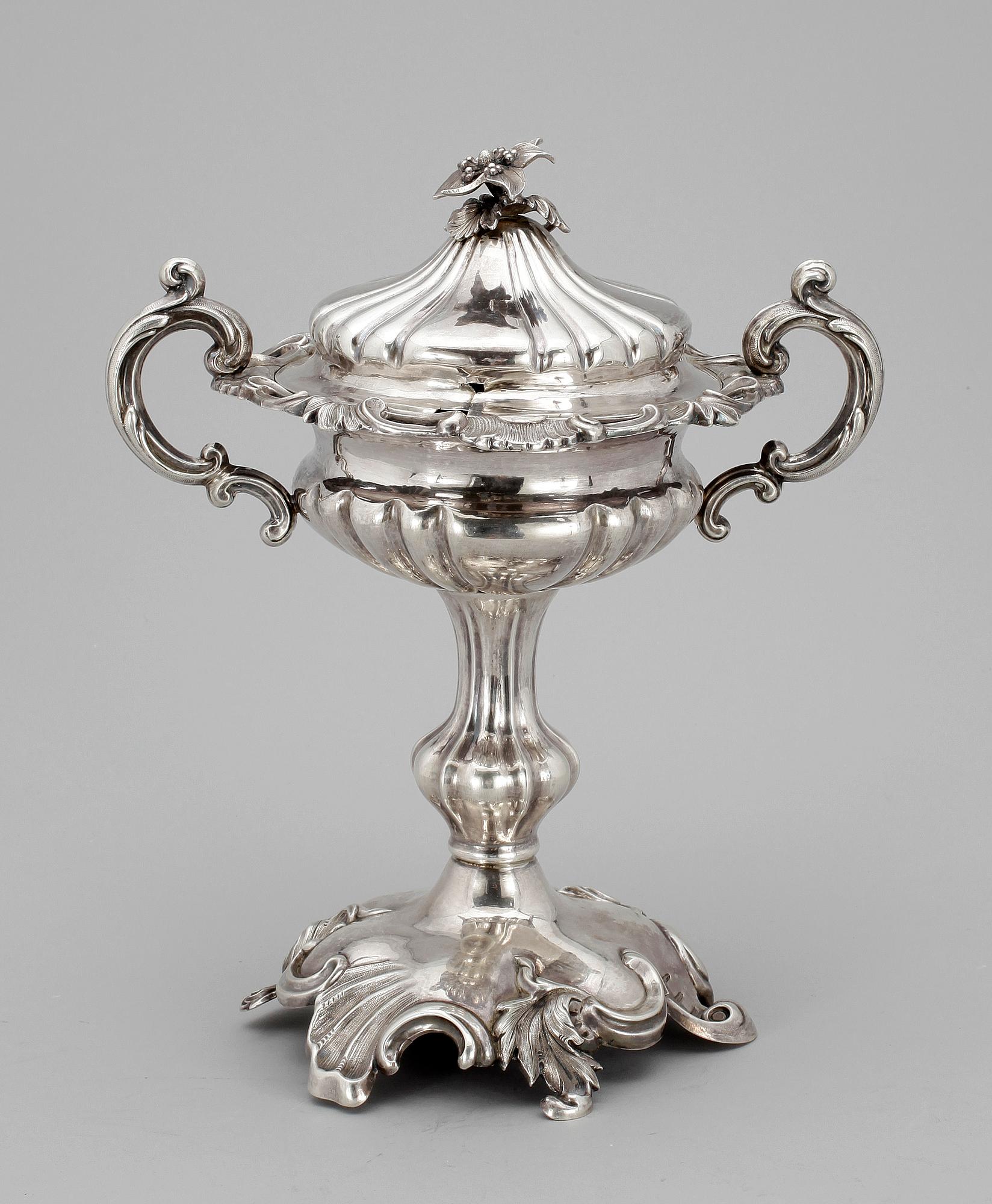 SOCKERSKÅL, silver, Gustaf Möllenborg Feron, Stockholm, 1852. Vikt Ca 650g.