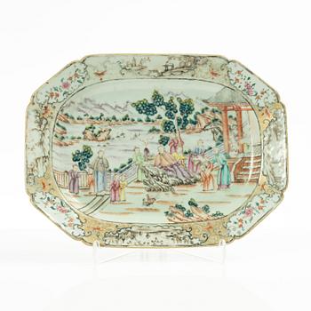 A famille rose 'Rockefeller pattern' serving dish, Qing dynasty, Qianlong (1736-95).