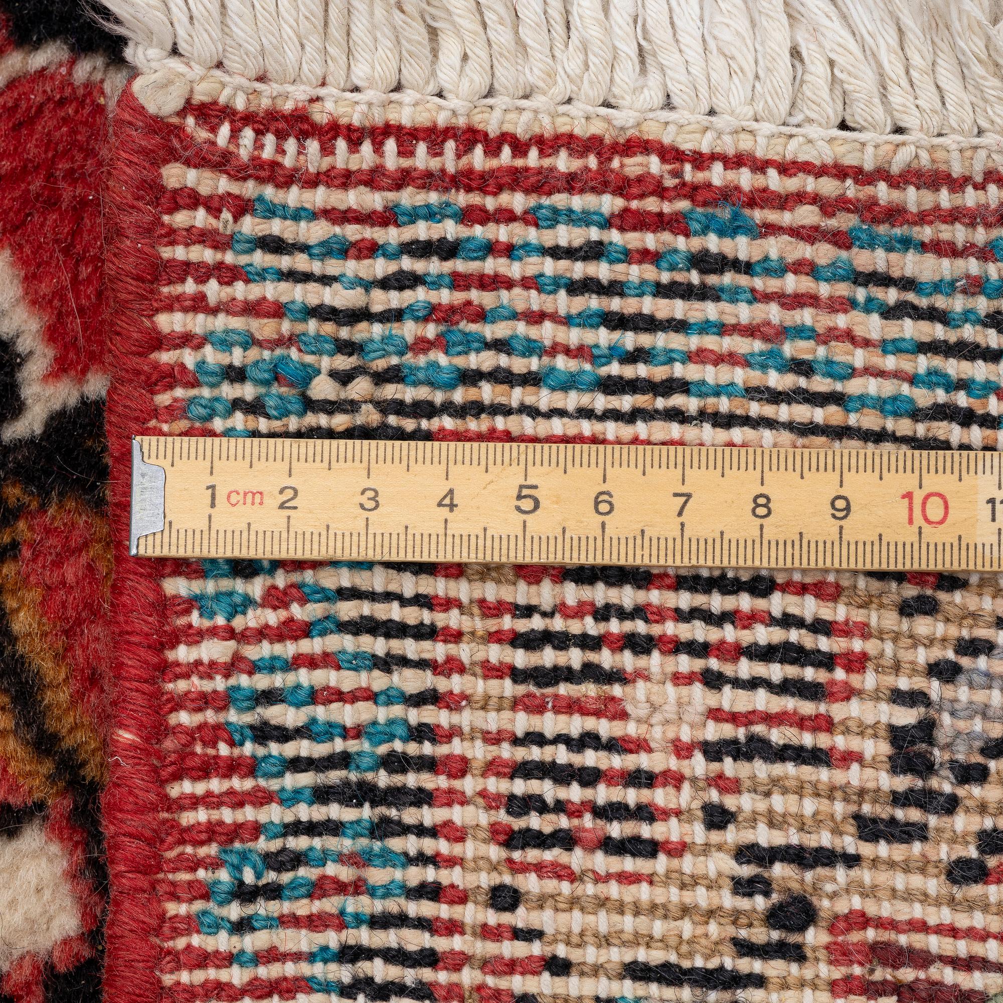 Rug, Hamadan, approx. 330 x 223 cm.