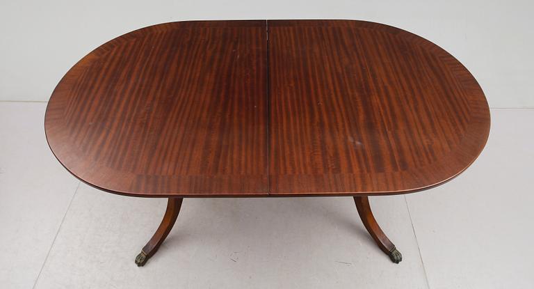 BORD, England, Strongbow Furniture, 1900-talets andra hälft.