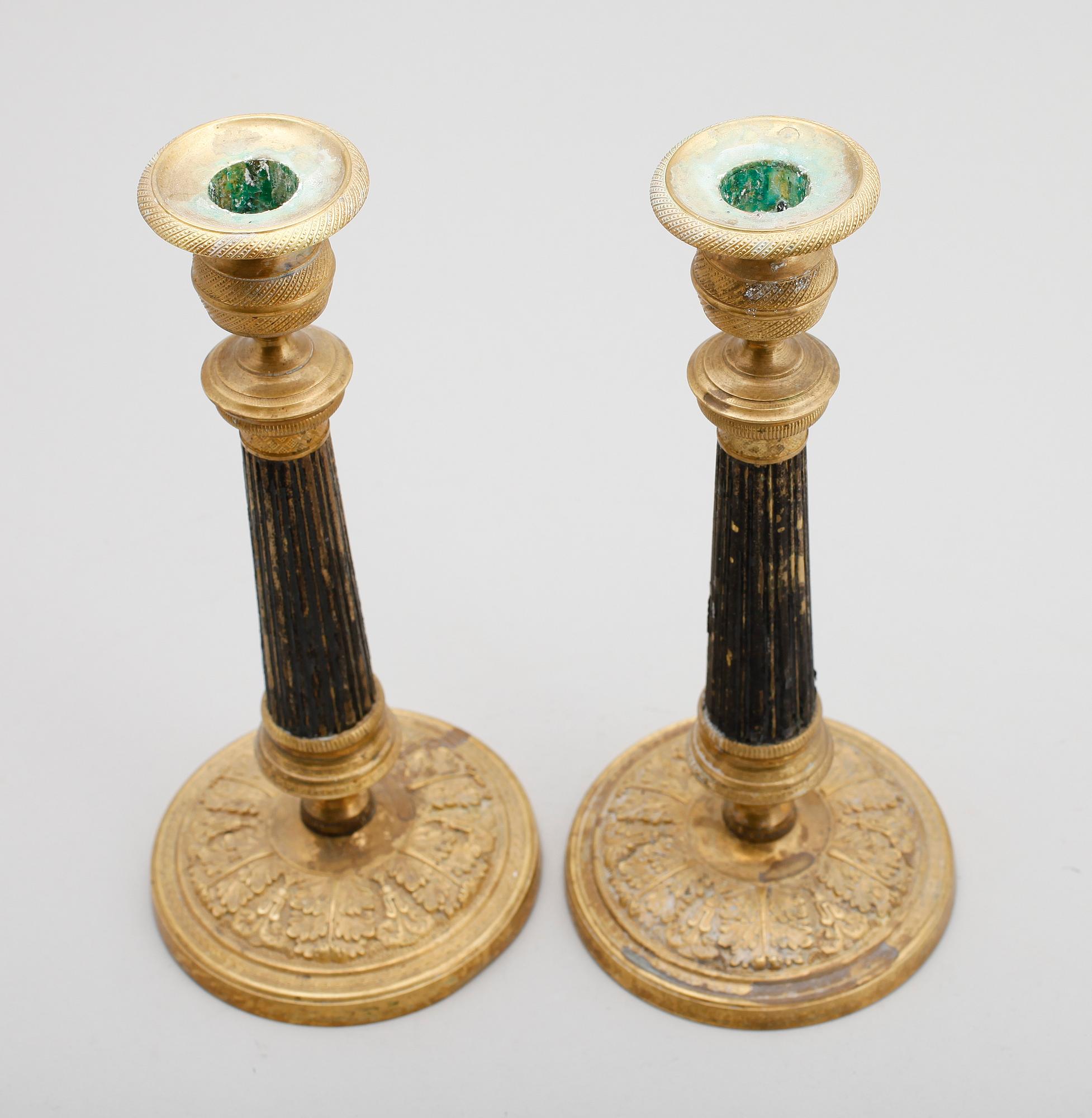 LJUSSTAKAR, 1 par, brons, empirestil, 1800-tal.