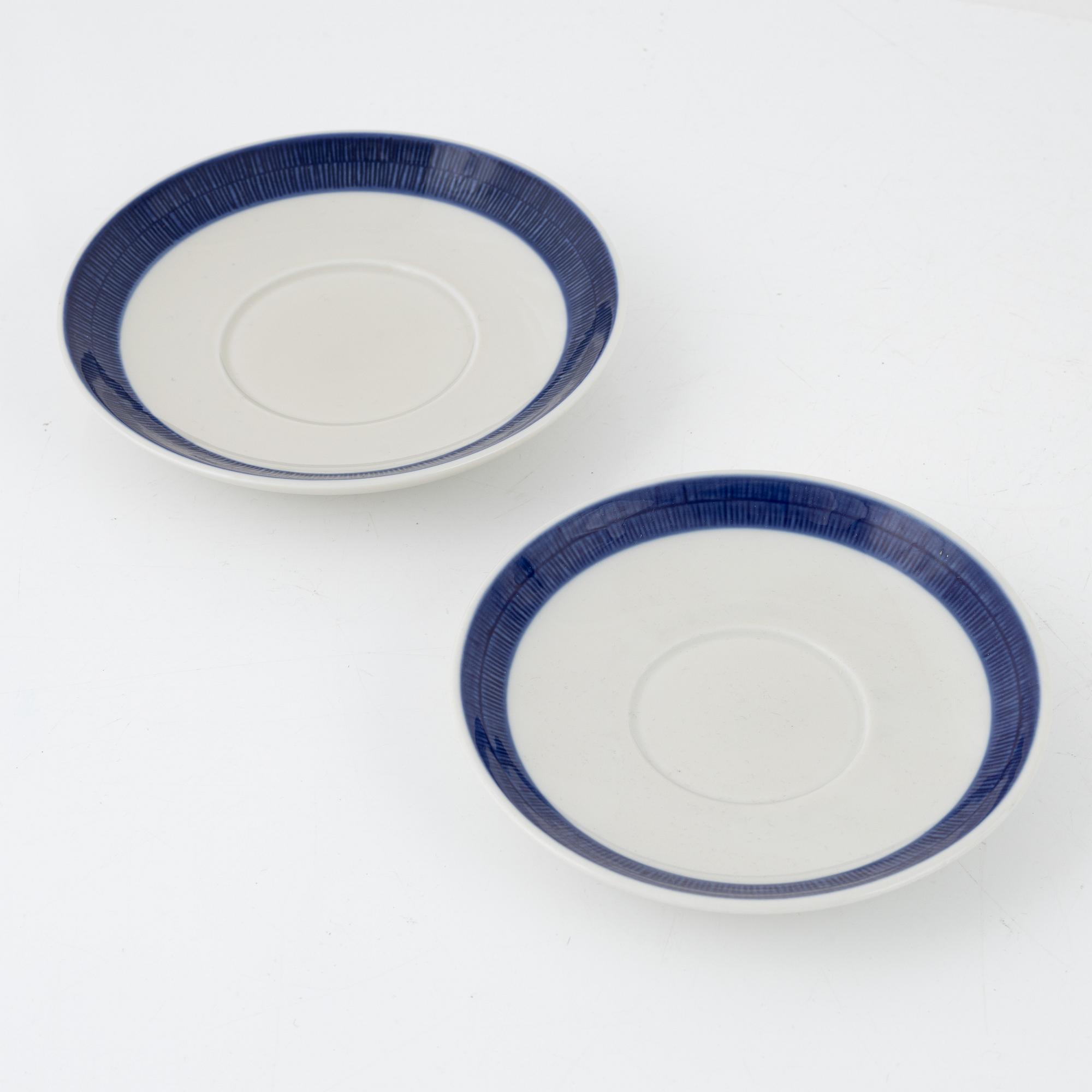 Hertha Bengtson, matservis, porslin, 44 delar, "Koka Blå", Rörstrand.