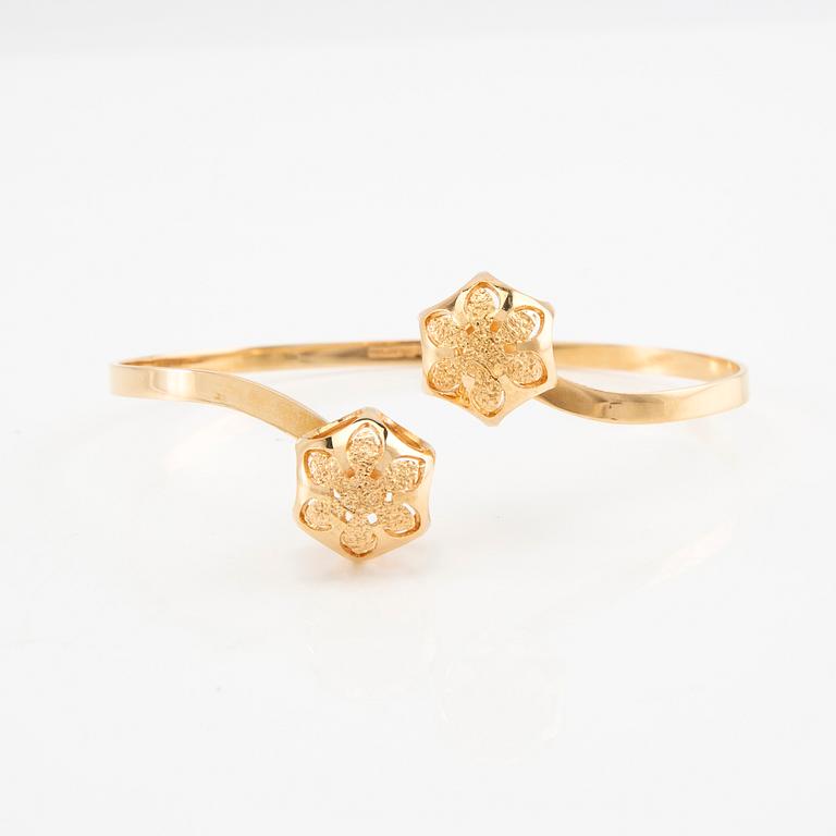 Bracelet/arm ring 18K gold, Alton Falköping 1970.