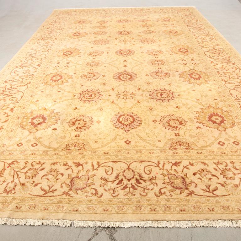 Ziegler rug, approximately 510x350 cm.