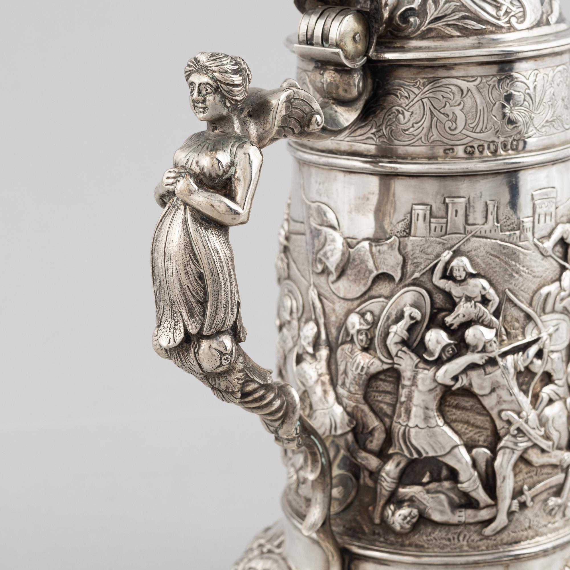 Dryckeskanna, silver, möjligen Hannover 1800-tal, importstämplad London 1878.