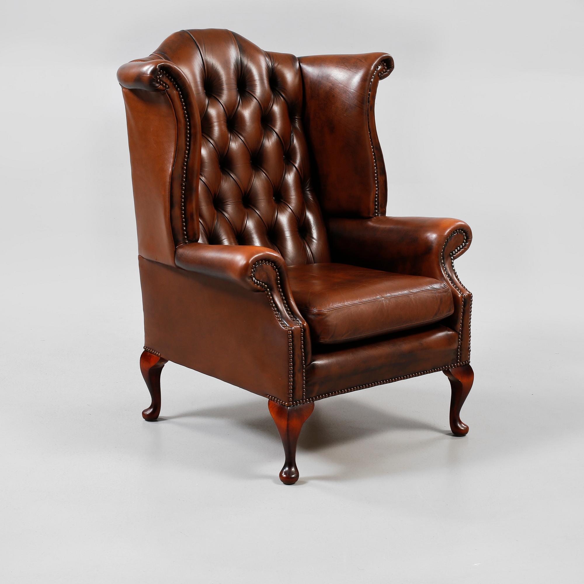 FÅTÖLJ, Chesterfield-modell, 1900-talets andra hälft.