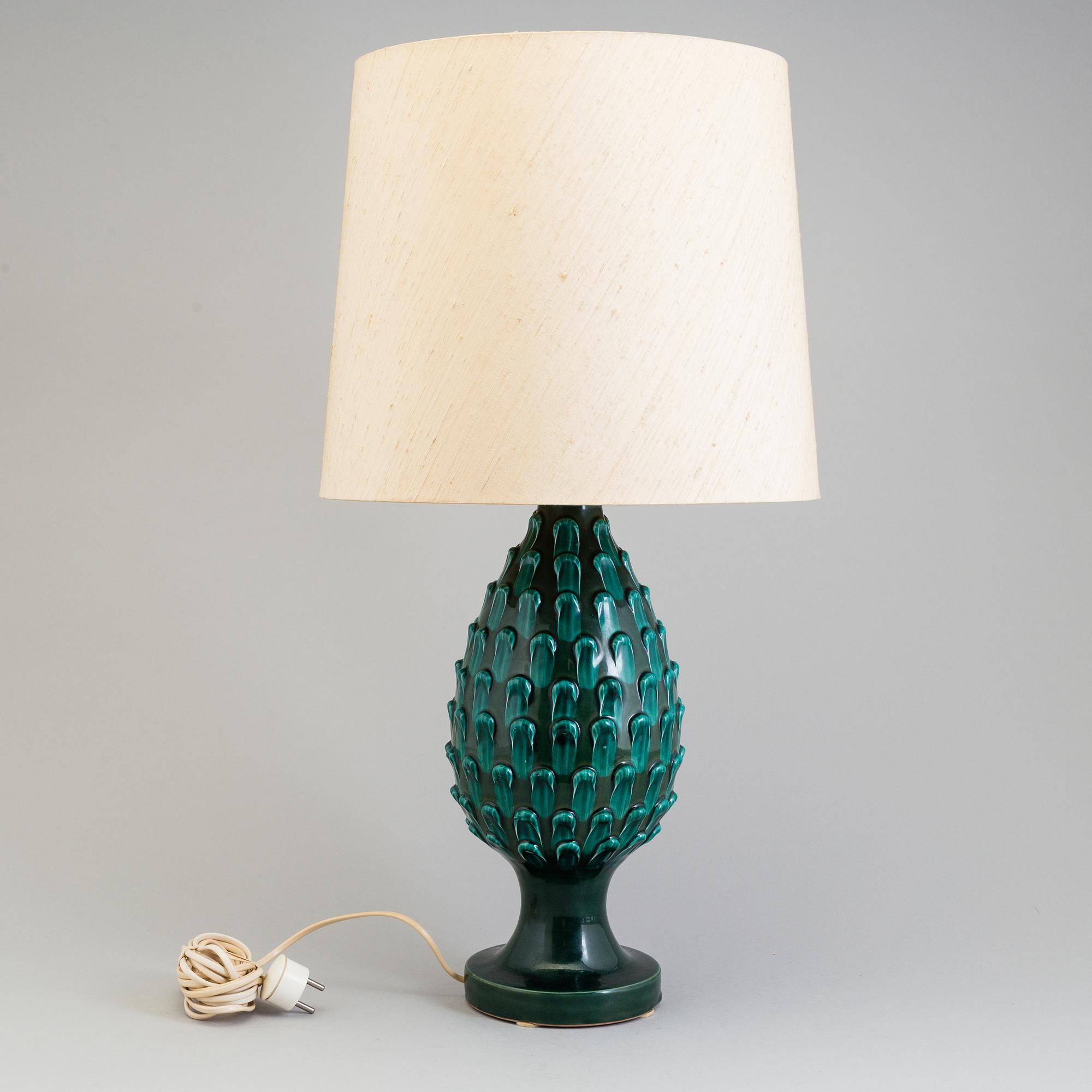 BORDSLAMPA, keramik, 1900-talets andra hälft.