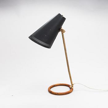 Mauri Almari, Bordslampa, K11-15, Idman, 1900-talets mitt.