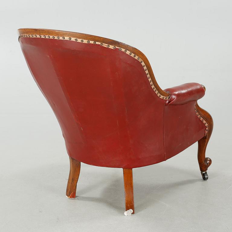 A late 19th century lounge chair.