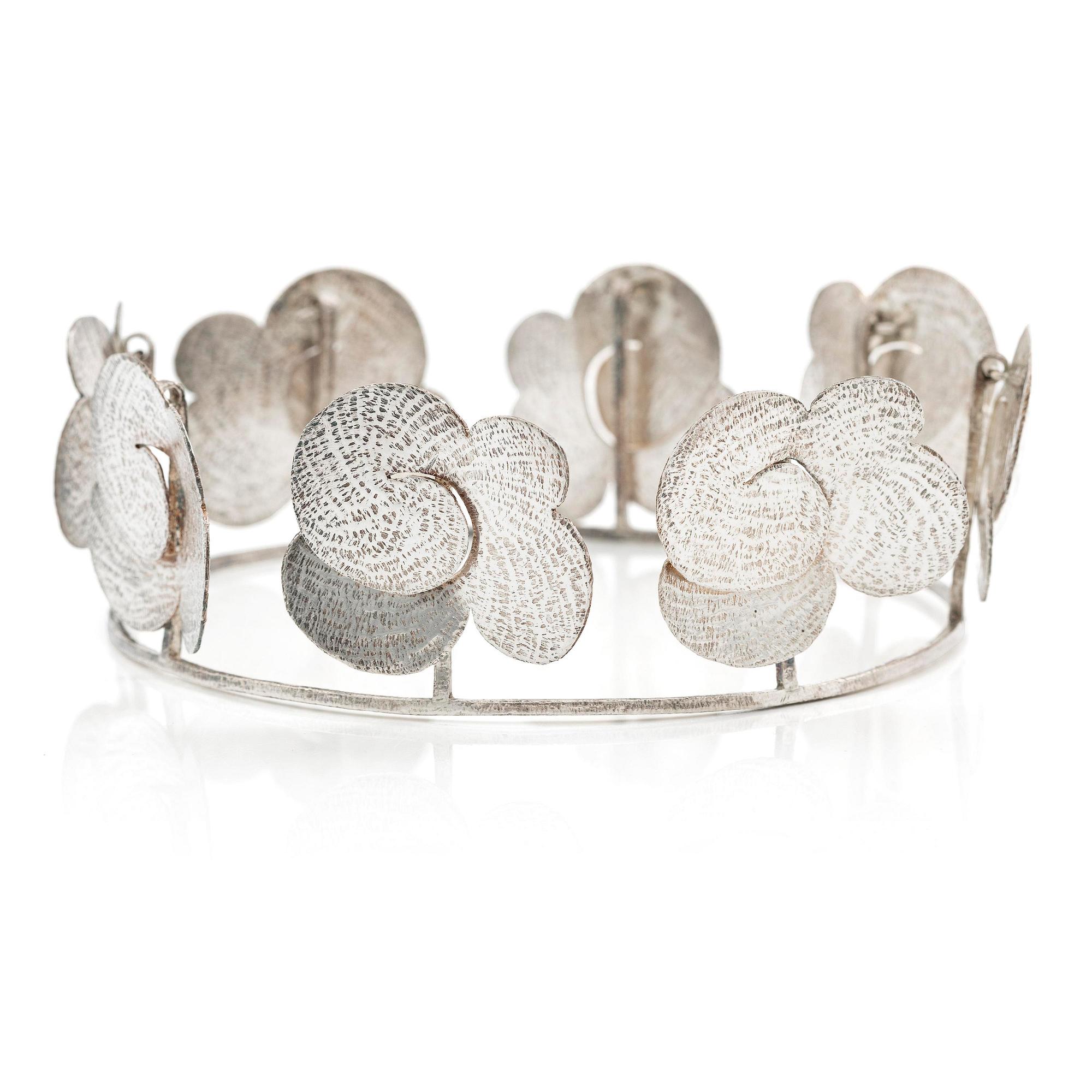 PA Lundahl-Terrs, a bridal crown, silver.