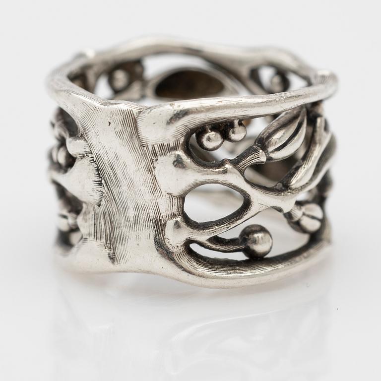 Ole Lynggaard, ring, "Forest ring", sterling silver, 18k guld och diamanter.