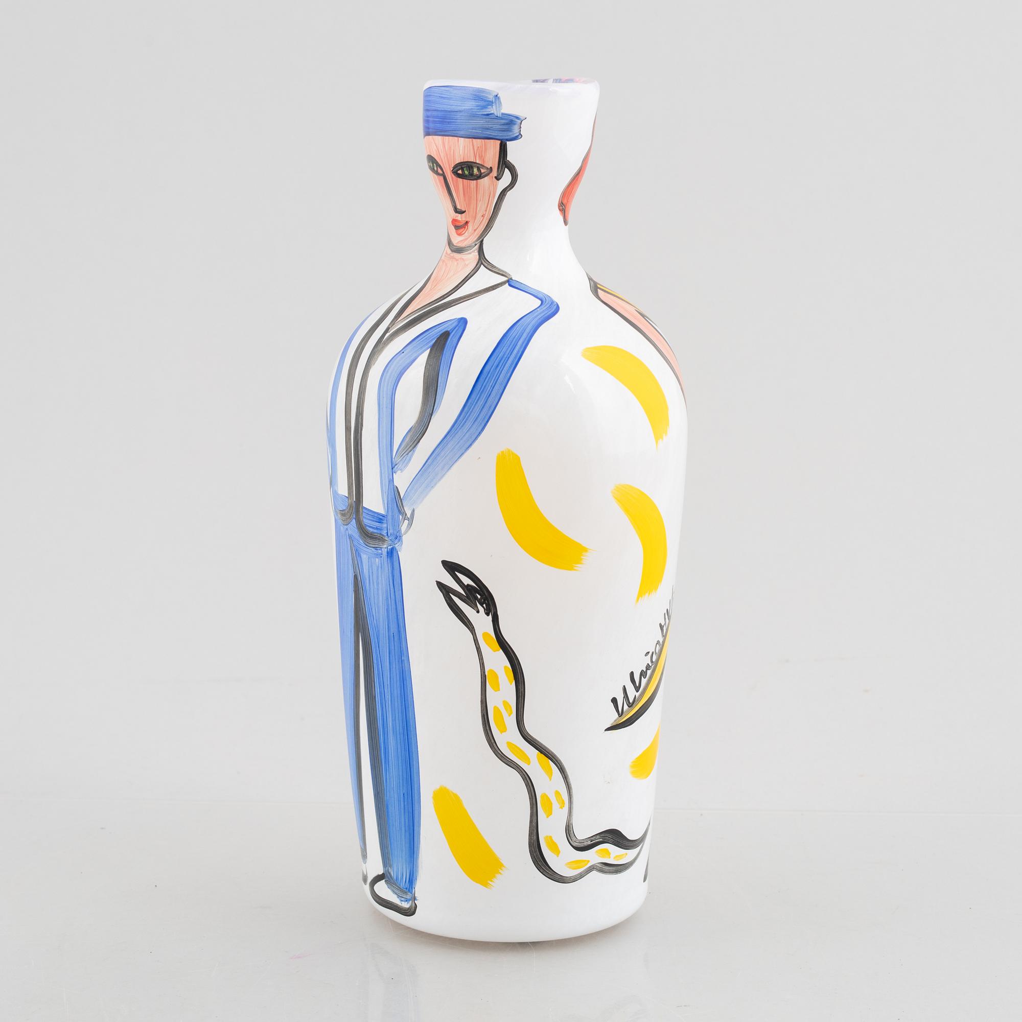 Ulrica Hydman-Vallien, a glass vase, Kosta Boda Atelier.