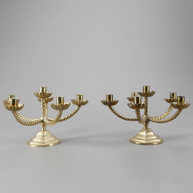 KANDELABRAR, ett par, mässing, 1900-tal.