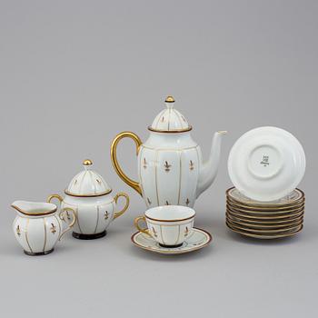 A 13 piece Einar Forseth porcelain coffee service from Lidköpings porslinsfabrik made for Nordiska Kompaniet (NK)1920´s.